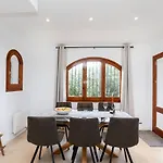 Ferienhaus Gavarres By Interhome